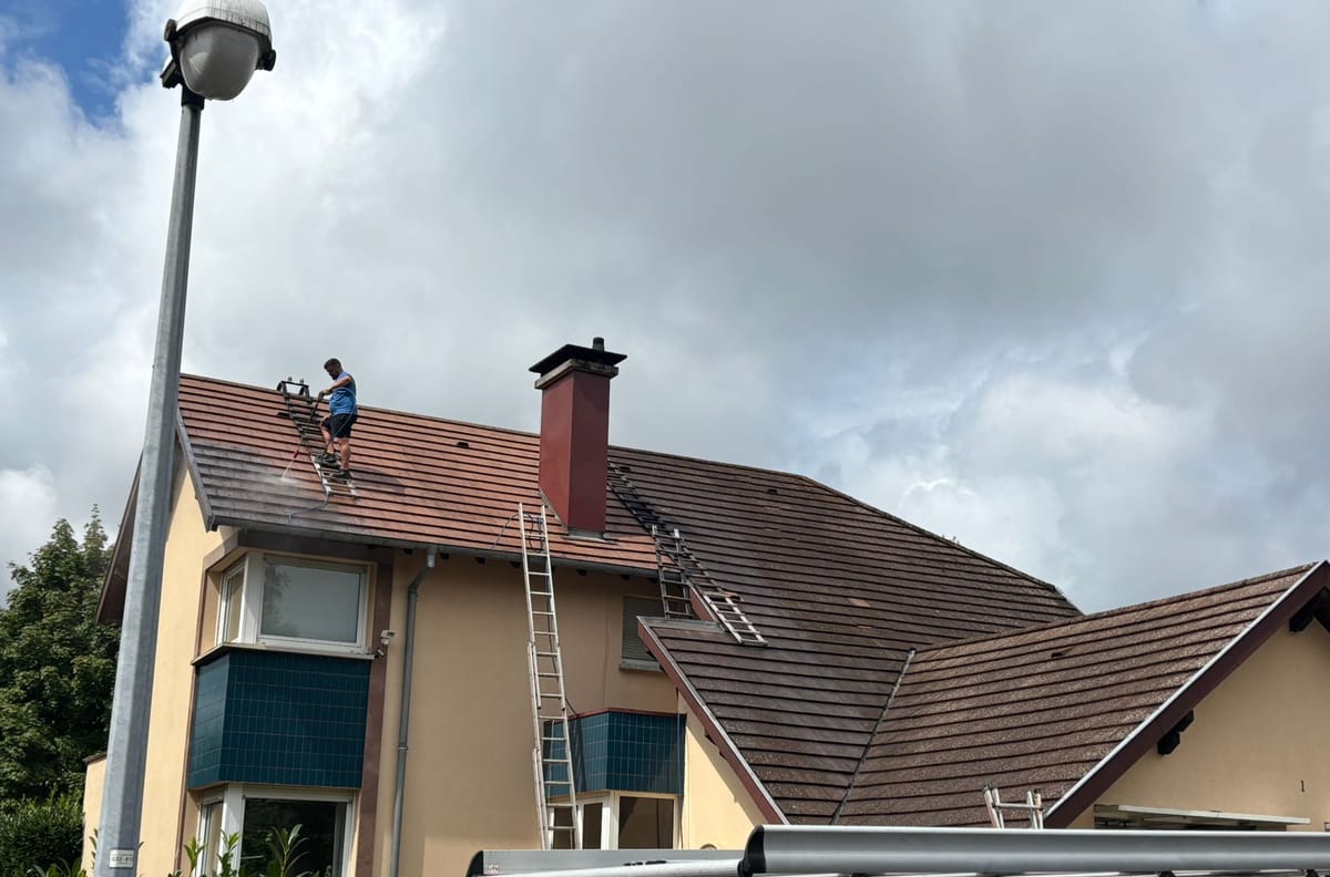 Démoussage et hydrofuge — Élite Couverture
